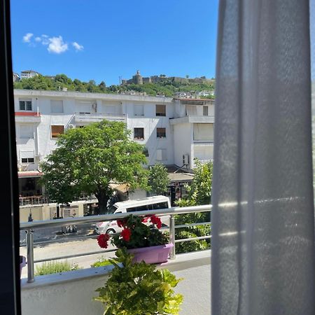 Hotel Freskia Gjirokastër Esterno foto